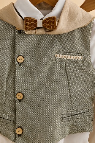 Βαπτιστικό σύνολο με χακί γιλέκο και εκρού παντελόνι