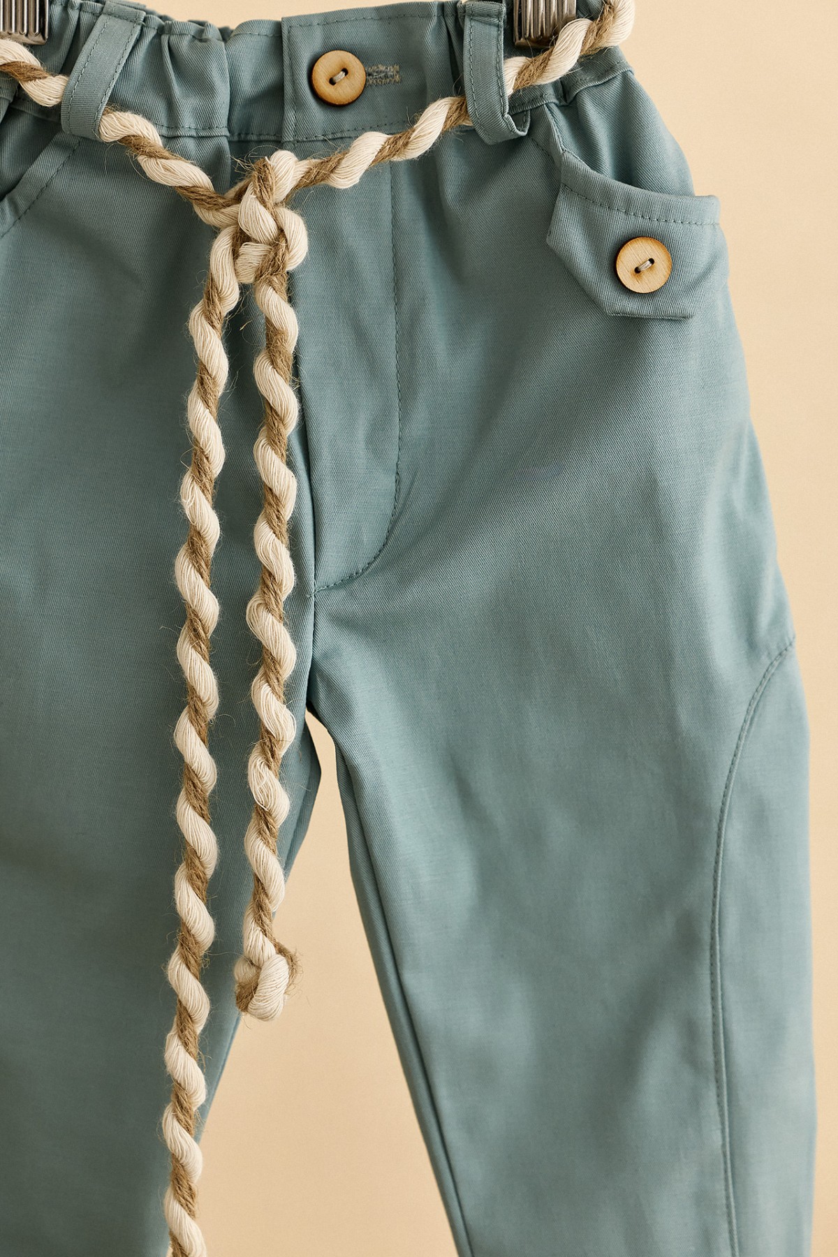 Βαπτιστικό ρούχο αγόρι με εκρού λινό γιλέκο και μέντα παντελόνι