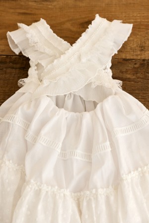 Βαπτιστικό φόρεμα λευκό με ανοιχτή χ πλάτη 