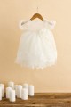 Βαπτιστικό φόρεμα με εκρού τσαλακωτό ύφασμα 