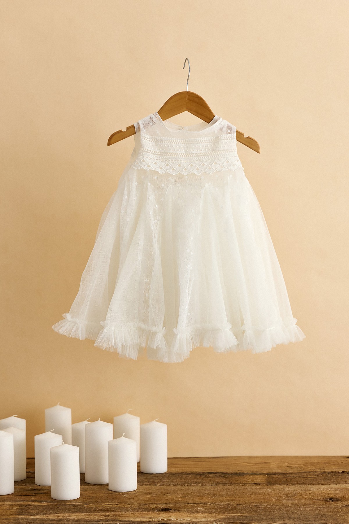 Βαπτιστικό φόρεμα εκρού πουά τουνίκ με δαντέλα