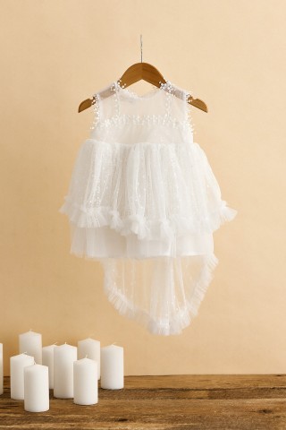 Βαπτιστικό φόρεμα λευκό με πουά γκυπούρ δαντέλα με τούλινη πουά ουρά