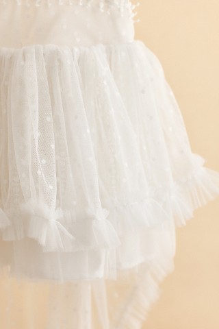 Βαπτιστικό φόρεμα λευκό με πουά γκυπούρ δαντέλα με τούλινη πουά ουρά