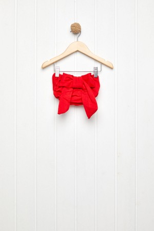 Κόκκινη φουφούλα με φιόγκο