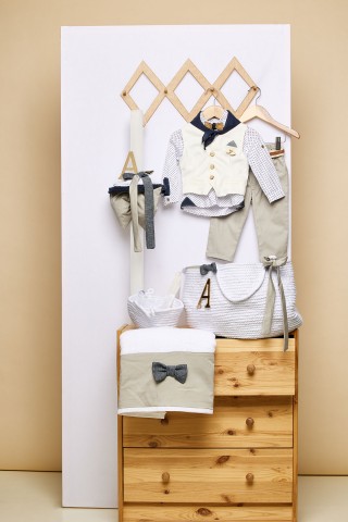 Τσάντα βάπτισης κορδόνι λευκό με το μικρό τσαντάκι για τα λαδοσέτ και η λαμπάδα βάπτισης με λευκό κορδόνι