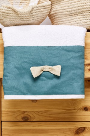 Λαδόπανα πετρόλ με μπεζ παπιγιόν