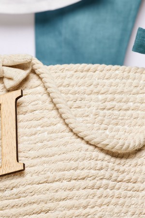 Τσάντα βάπτισης κορδόνι εκρού με το μικρό τσαντάκι για τα λαδοσέτ και η λαμπάδα βάπτισης με εκρού κορδόνι 