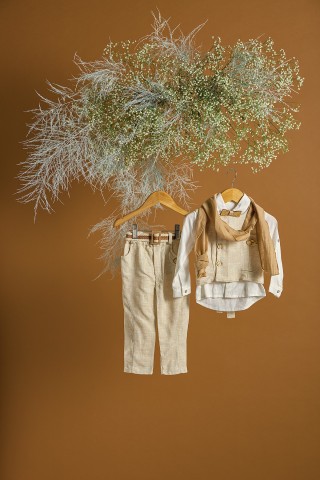 Βαπτιστικό σύνολο μπεζ λινό παντελόνι με μπεζ γιλέκο