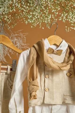 Βαπτιστικό σύνολο μπεζ λινό παντελόνι με μπεζ γιλέκο