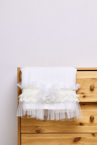 Λαδόπανα λευκά κορίτσι με φτερά 