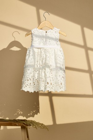 Βαπτιστικό φόρεμα με λευκό broderie και λευκή ζώνη