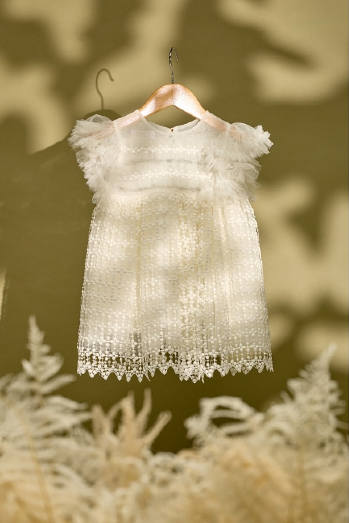 Βαπτιστικό φόρεμα με δαντέλα υπόλευκη γκυπούρ
