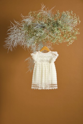 Βαπτιστικό φόρεμα με δαντέλα υπόλευκη γκυπούρ