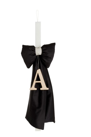 Λαμπάδα βάπτισης πλακέ αρωματική με ραμμένο φιόγκο και μονόγραμμα Λαμπάδα βάπτισης πλακέ αρωματική με ραμμένο φιόγκο και μονόγραμμα